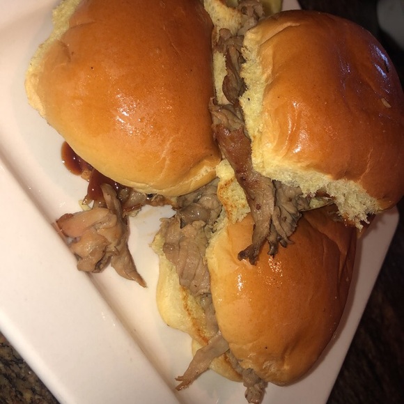 Meet your Posher, Esperanza - Picture 3 of 4